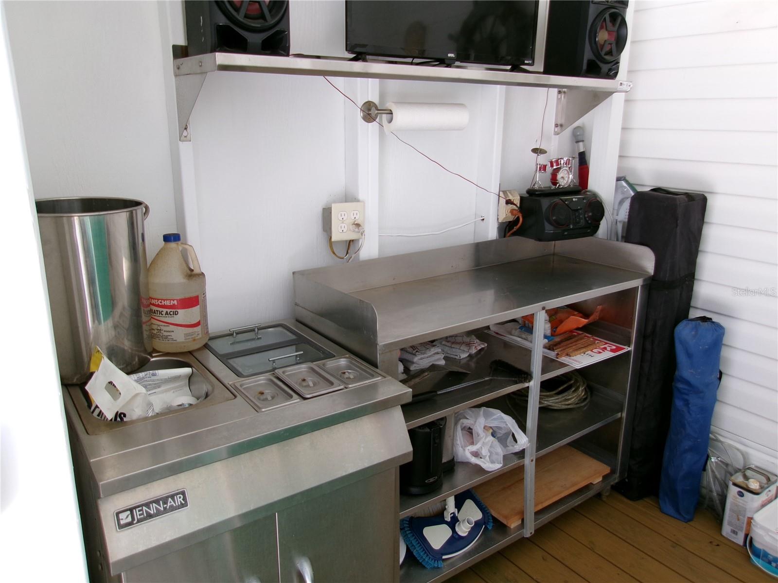 Image 27 of 47 For 12525 83rd Terrace