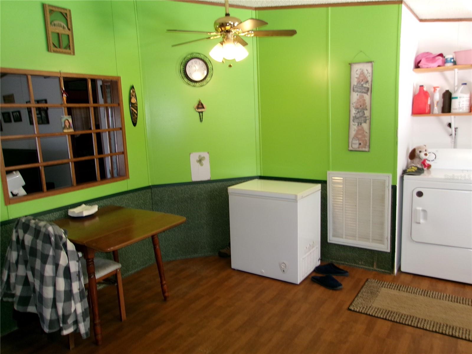 Image 30 of 47 For 12525 83rd Terrace