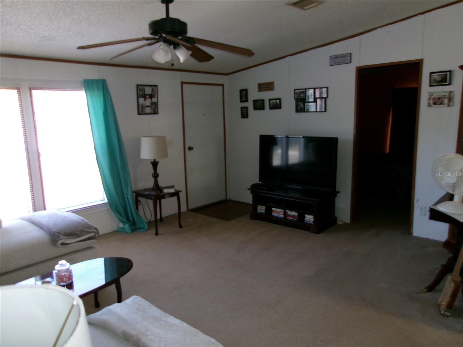 Image 33 of 47 For 12525 83rd Terrace