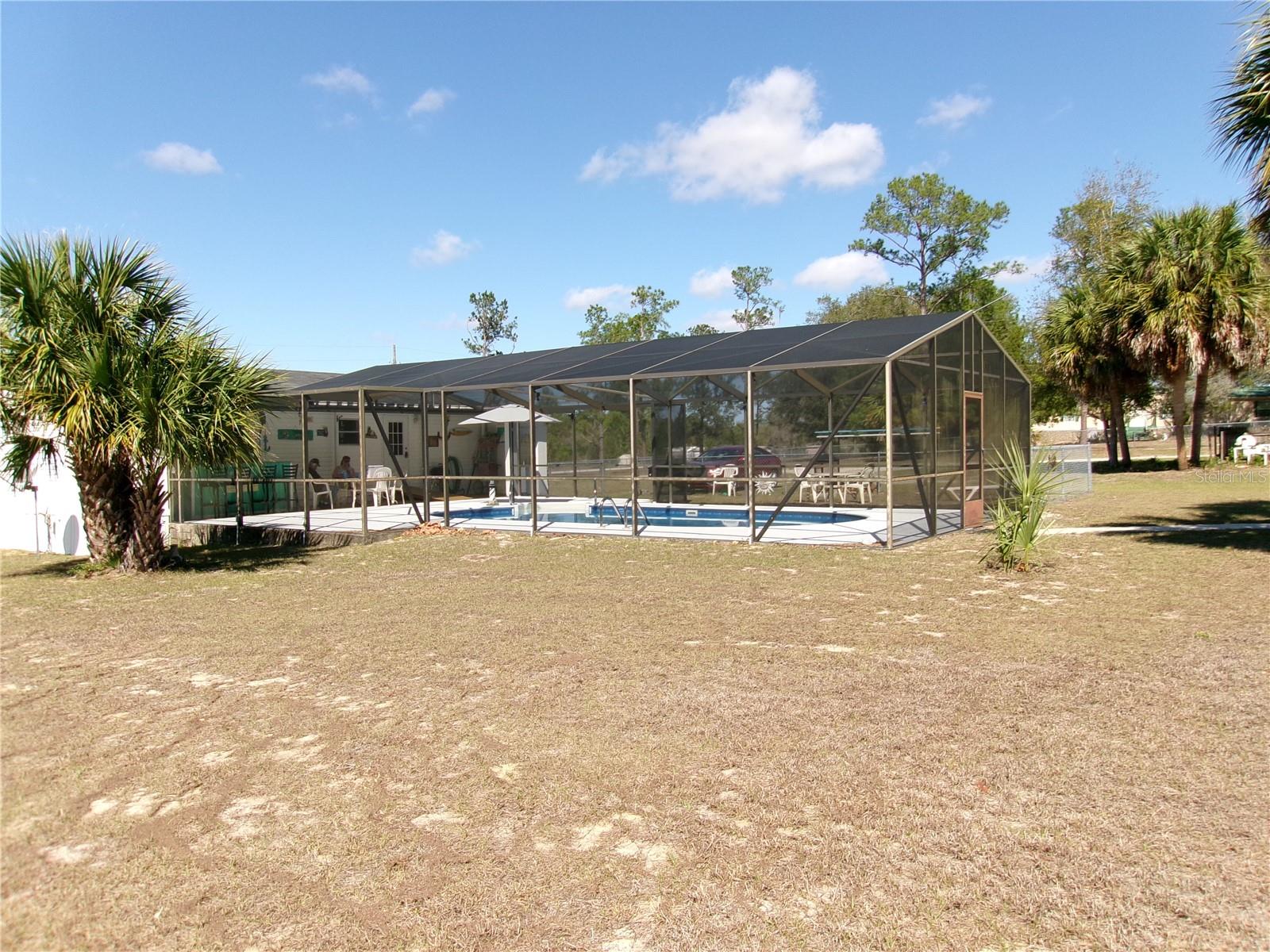 Image 8 of 47 For 12525 83rd Terrace