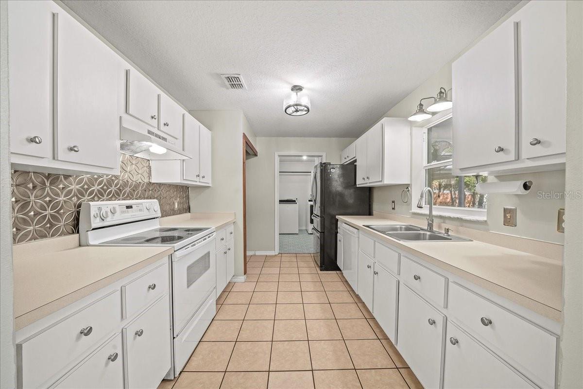 Image 11 of 38 For 9 Pecan Radial