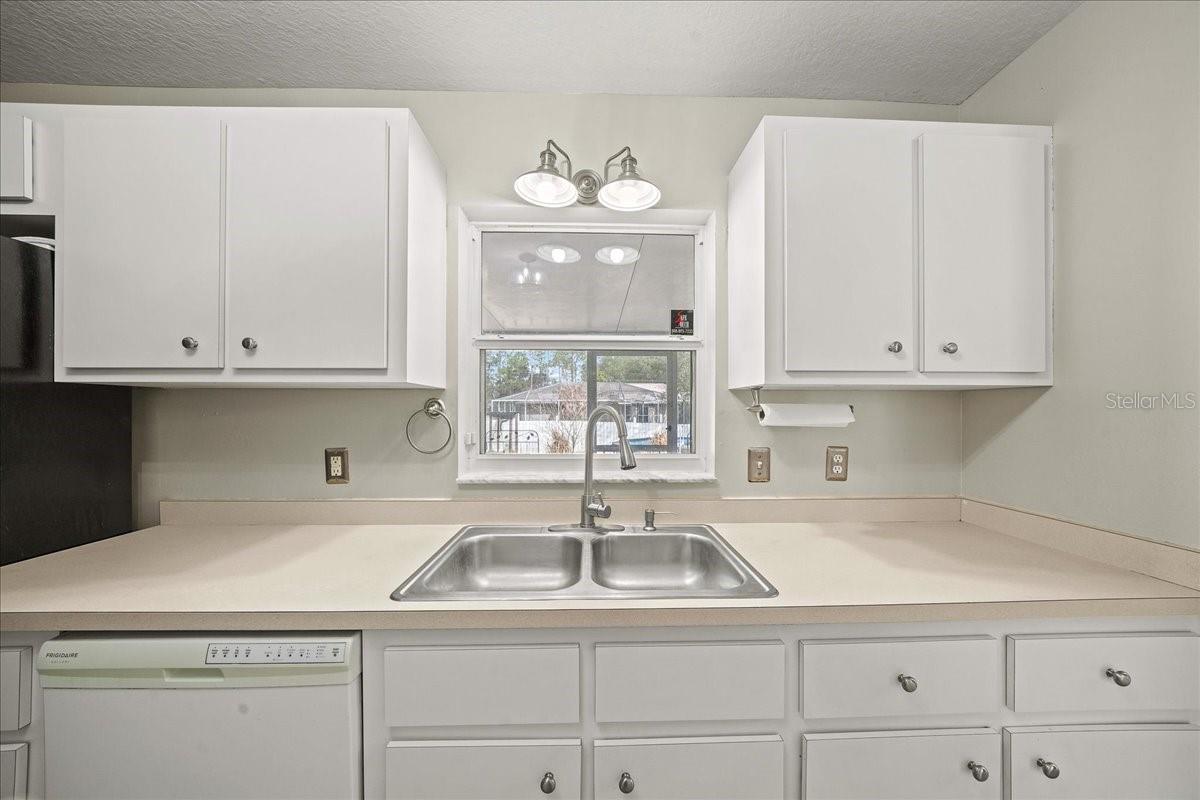 Image 12 of 38 For 9 Pecan Radial