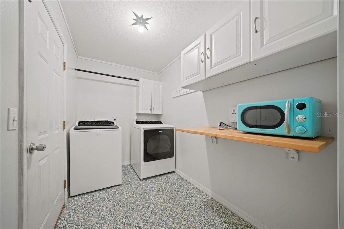 Image 16 of 38 For 9 Pecan Radial