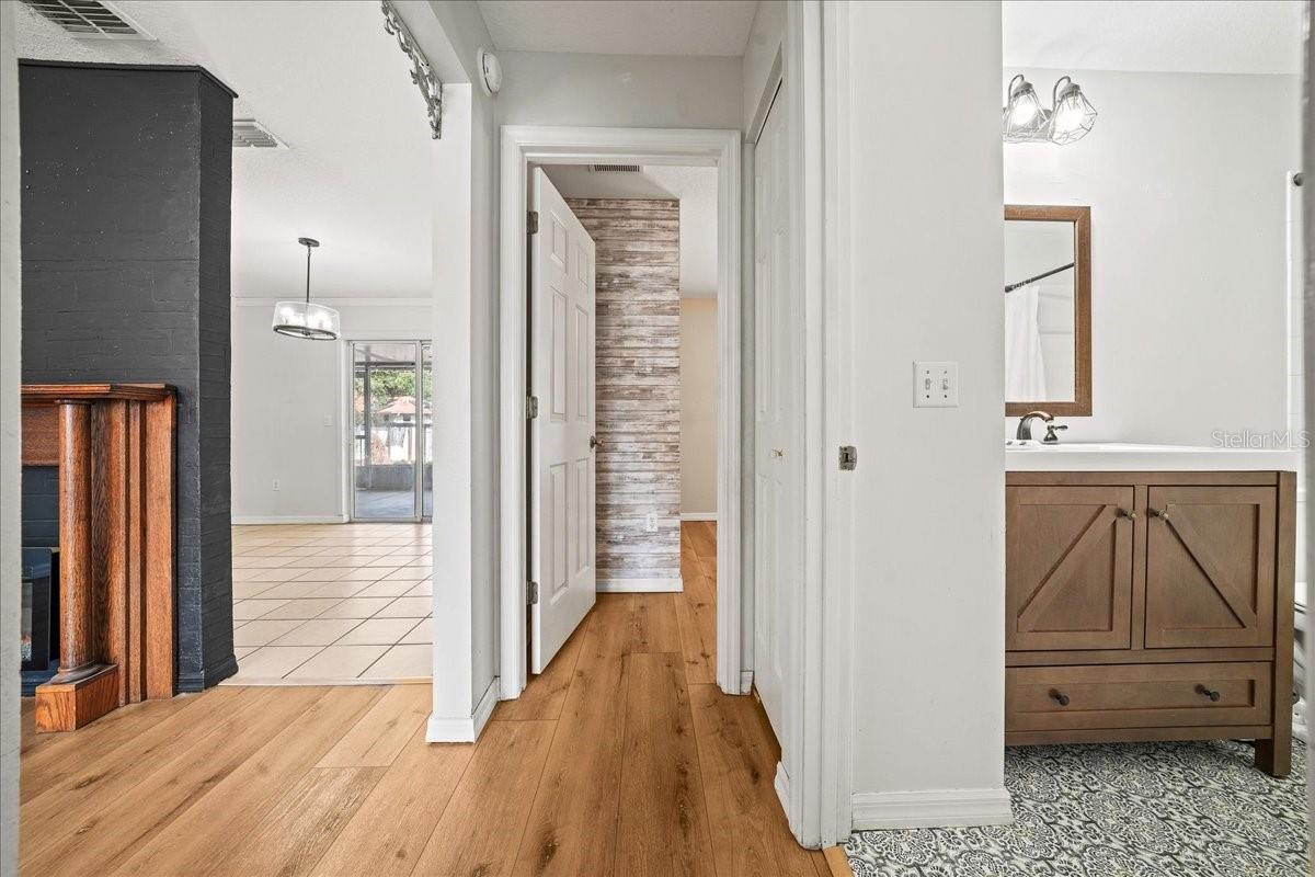 Image 26 of 38 For 9 Pecan Radial