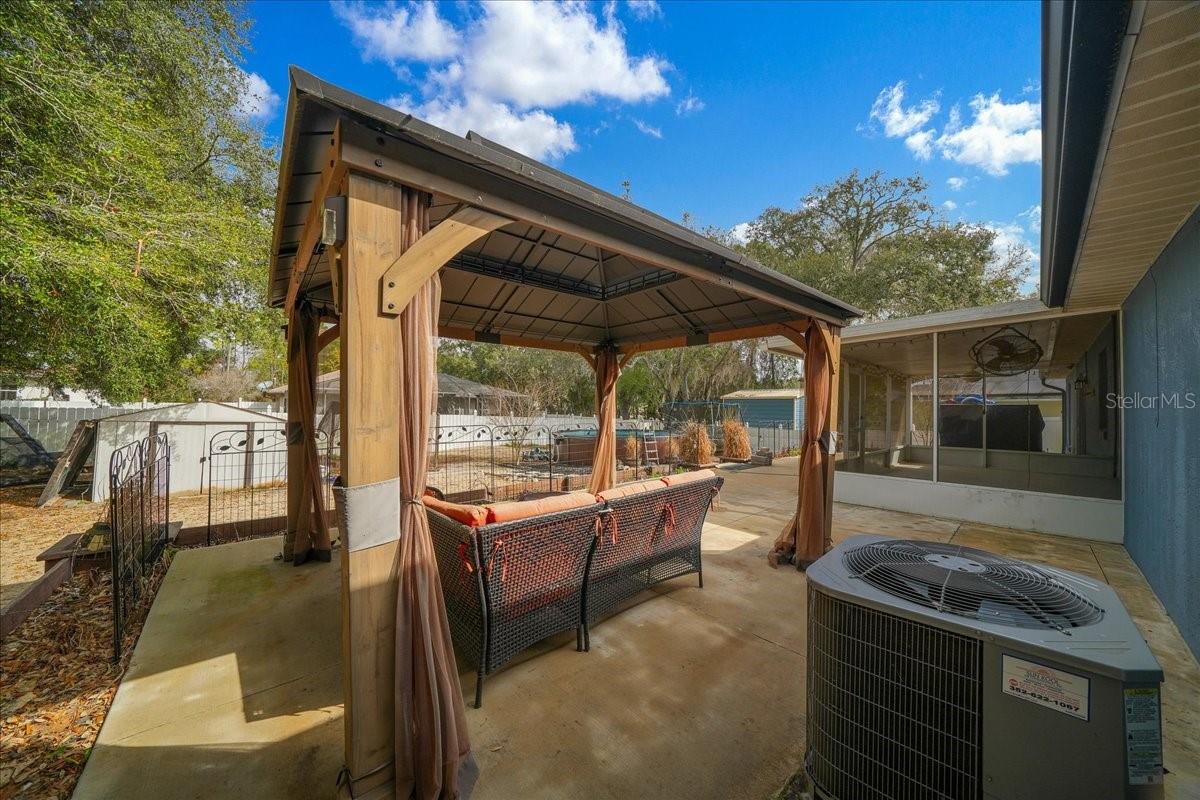 Image 32 of 38 For 9 Pecan Radial