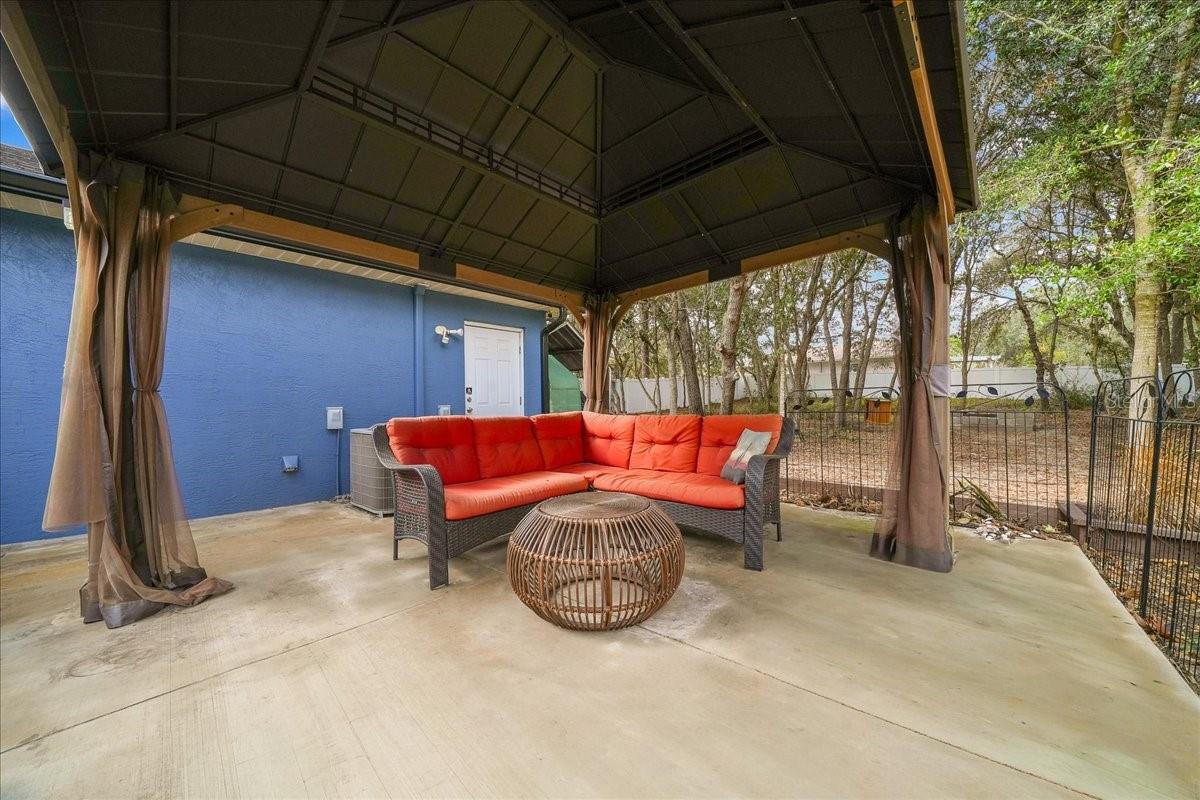 Image 33 of 38 For 9 Pecan Radial