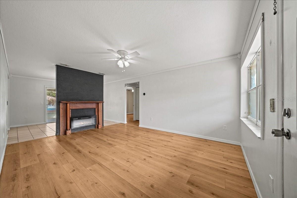 Image 6 of 38 For 9 Pecan Radial