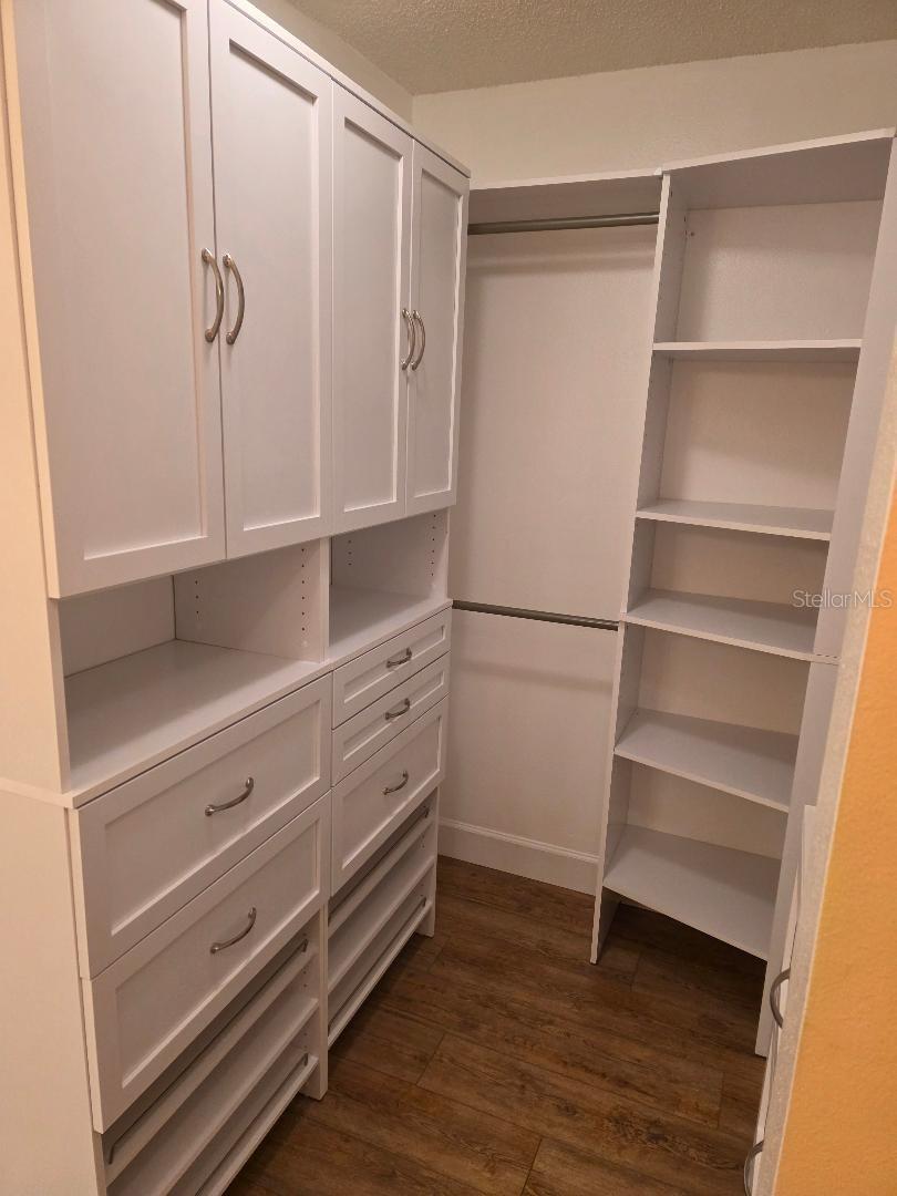 Image 16 of 31 For 9028 91st Circle