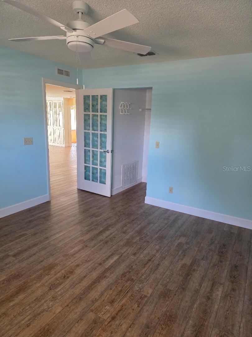 Image 18 of 31 For 9028 91st Circle