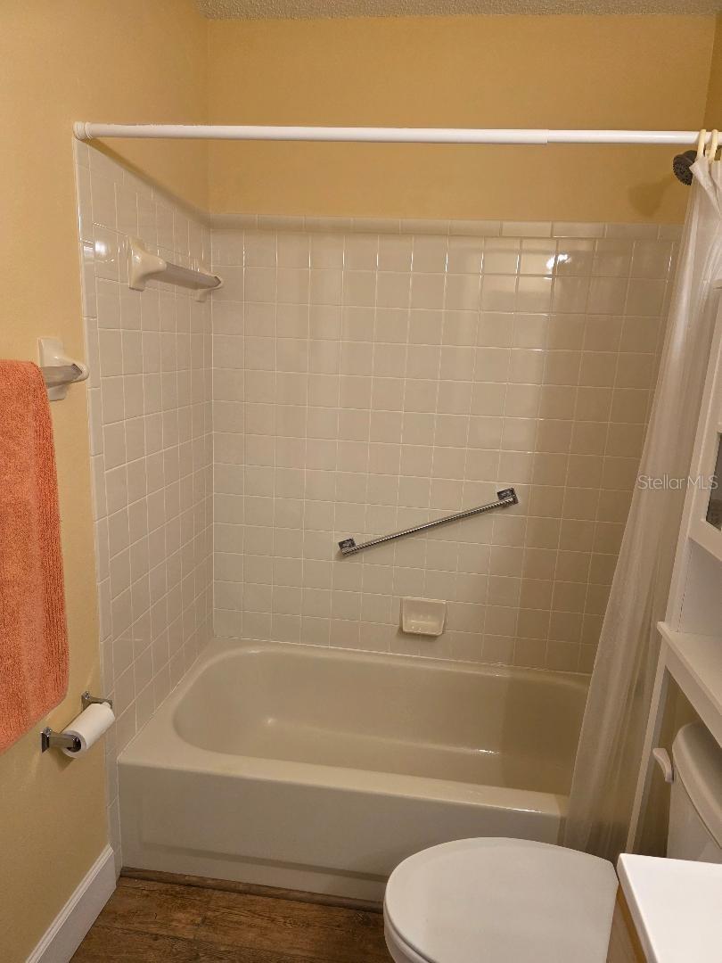 Image 20 of 31 For 9028 91st Circle