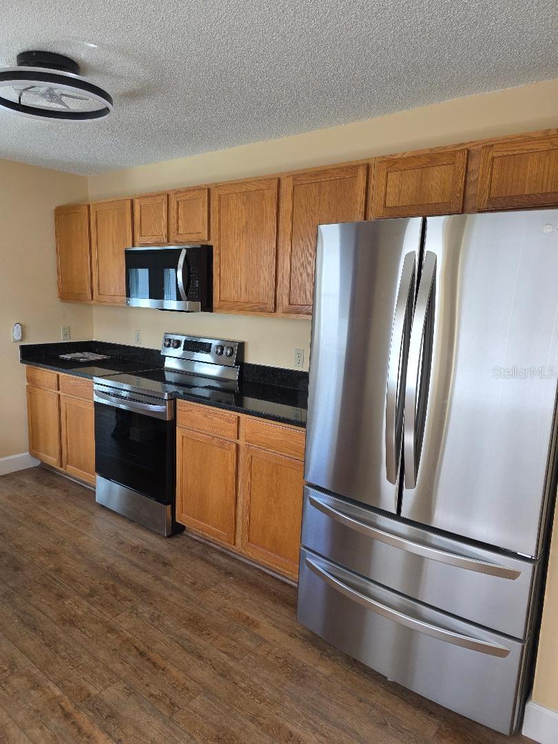 Image 25 of 31 For 9028 91st Circle