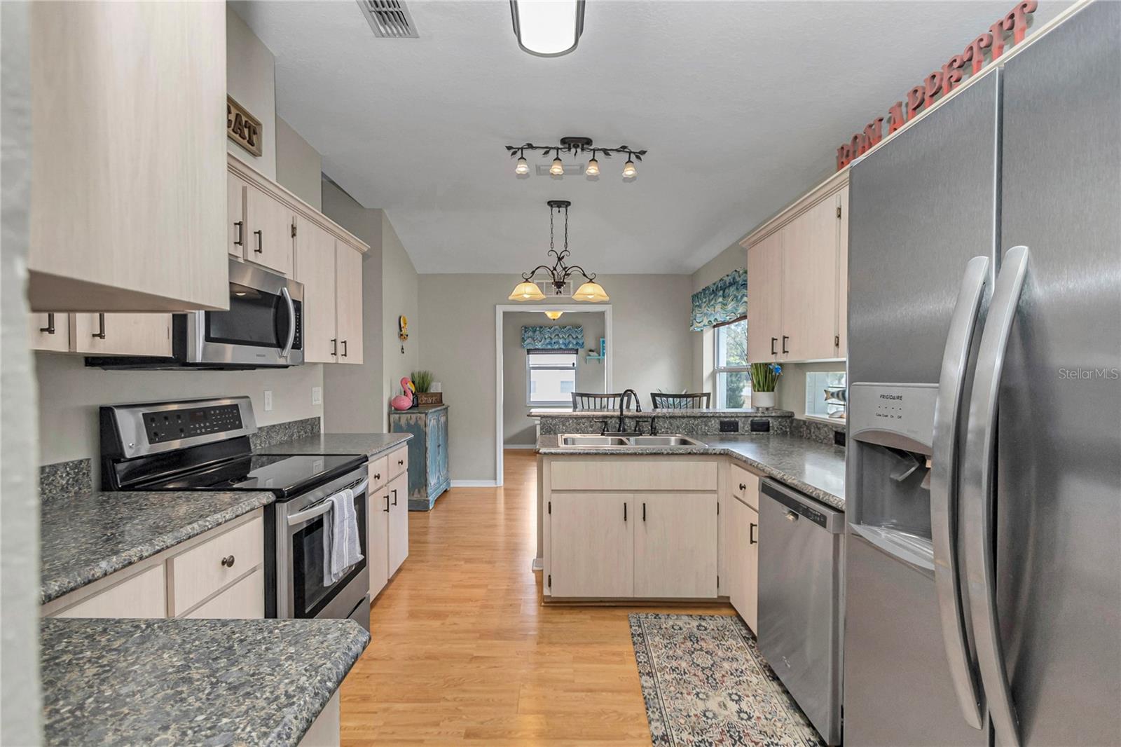 Image 11 of 43 For 11170 72nd Avenue