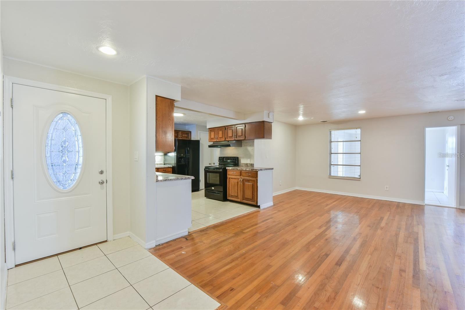 Image 12 of 48 For 1828 Lake Weir Avenue