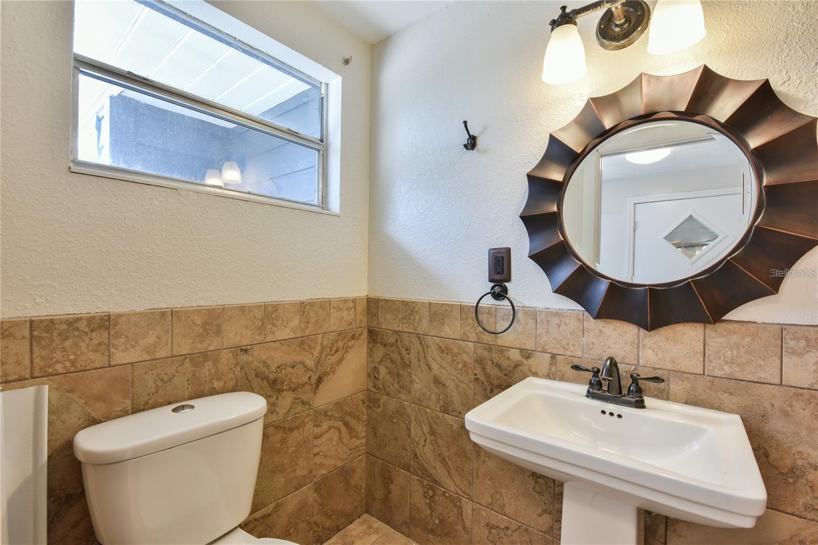 Image 26 of 48 For 1828 Lake Weir Avenue