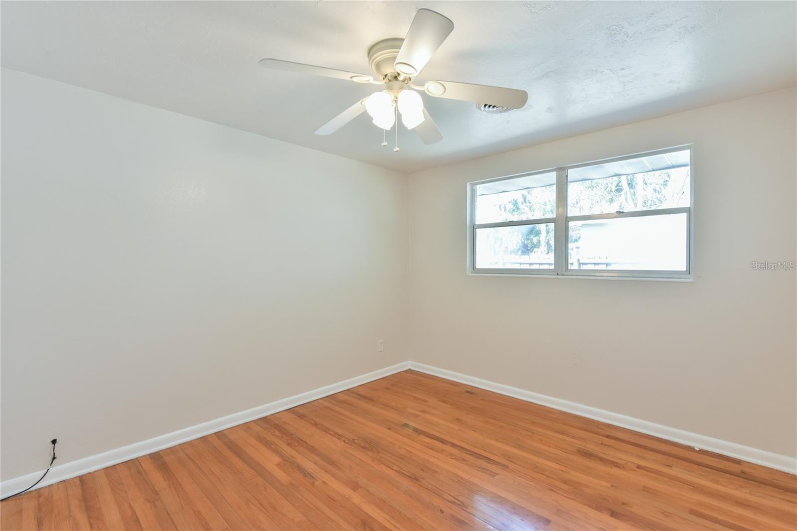 Image 31 of 48 For 1828 Lake Weir Avenue