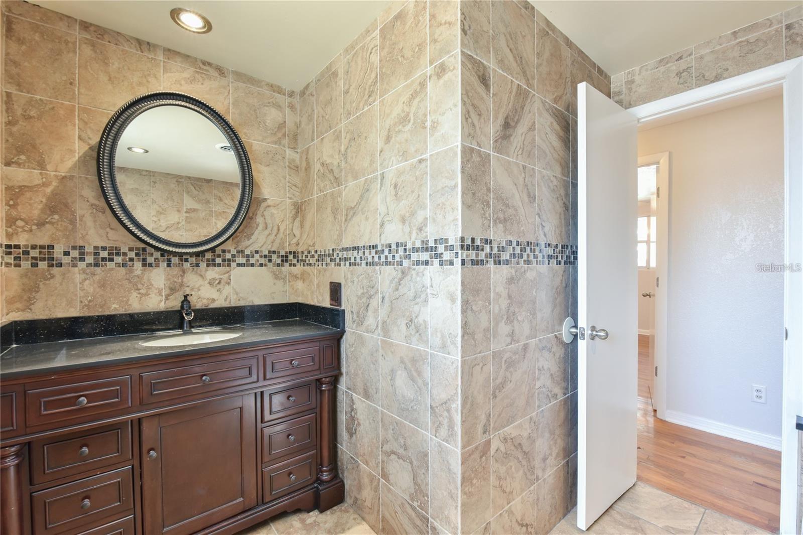 Image 33 of 48 For 1828 Lake Weir Avenue