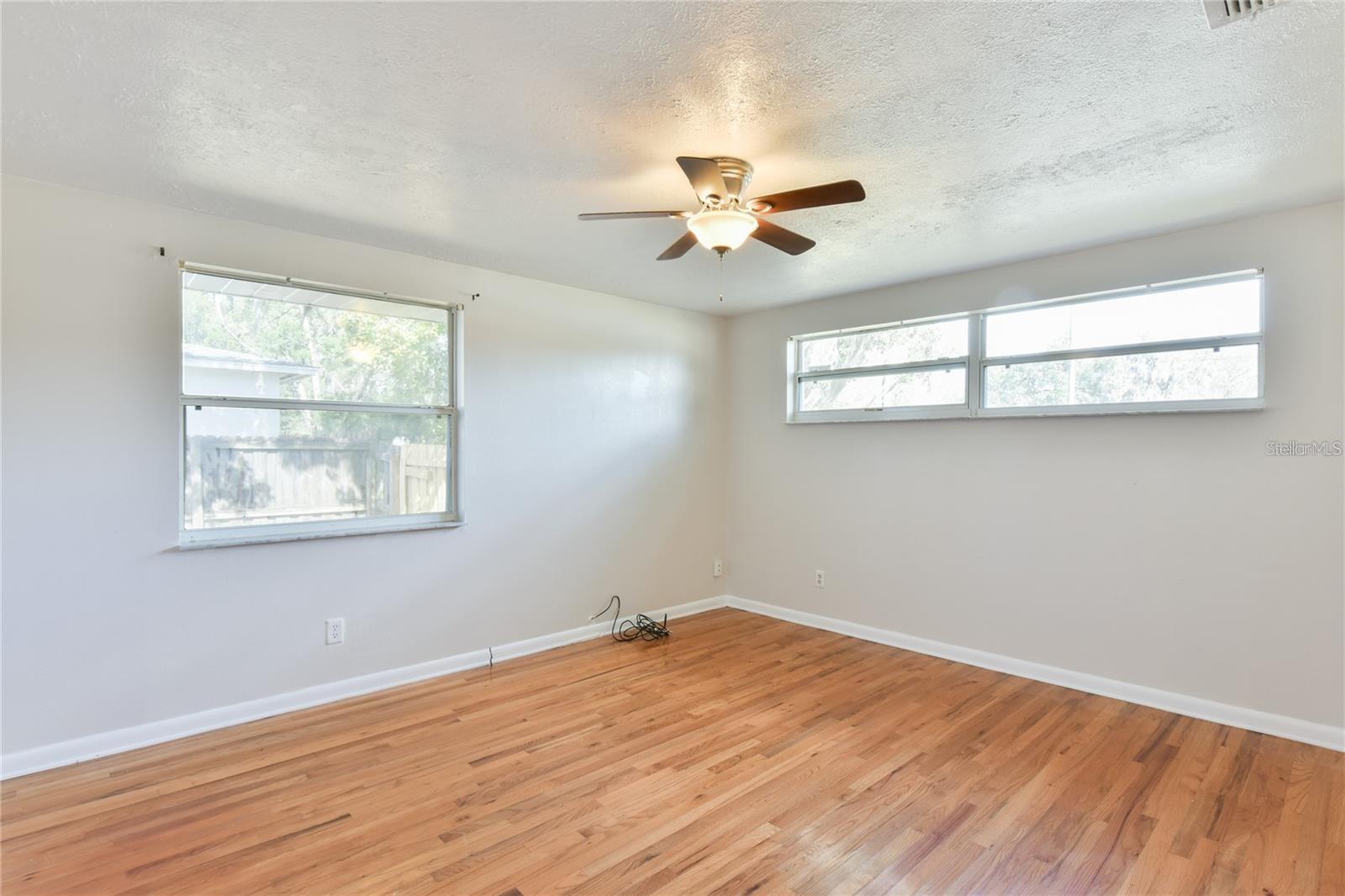 Image 35 of 48 For 1828 Lake Weir Avenue