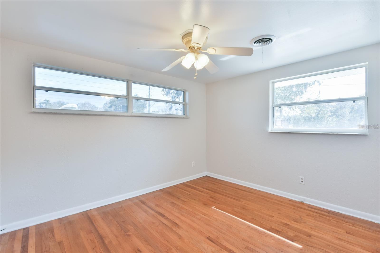 Image 37 of 48 For 1828 Lake Weir Avenue