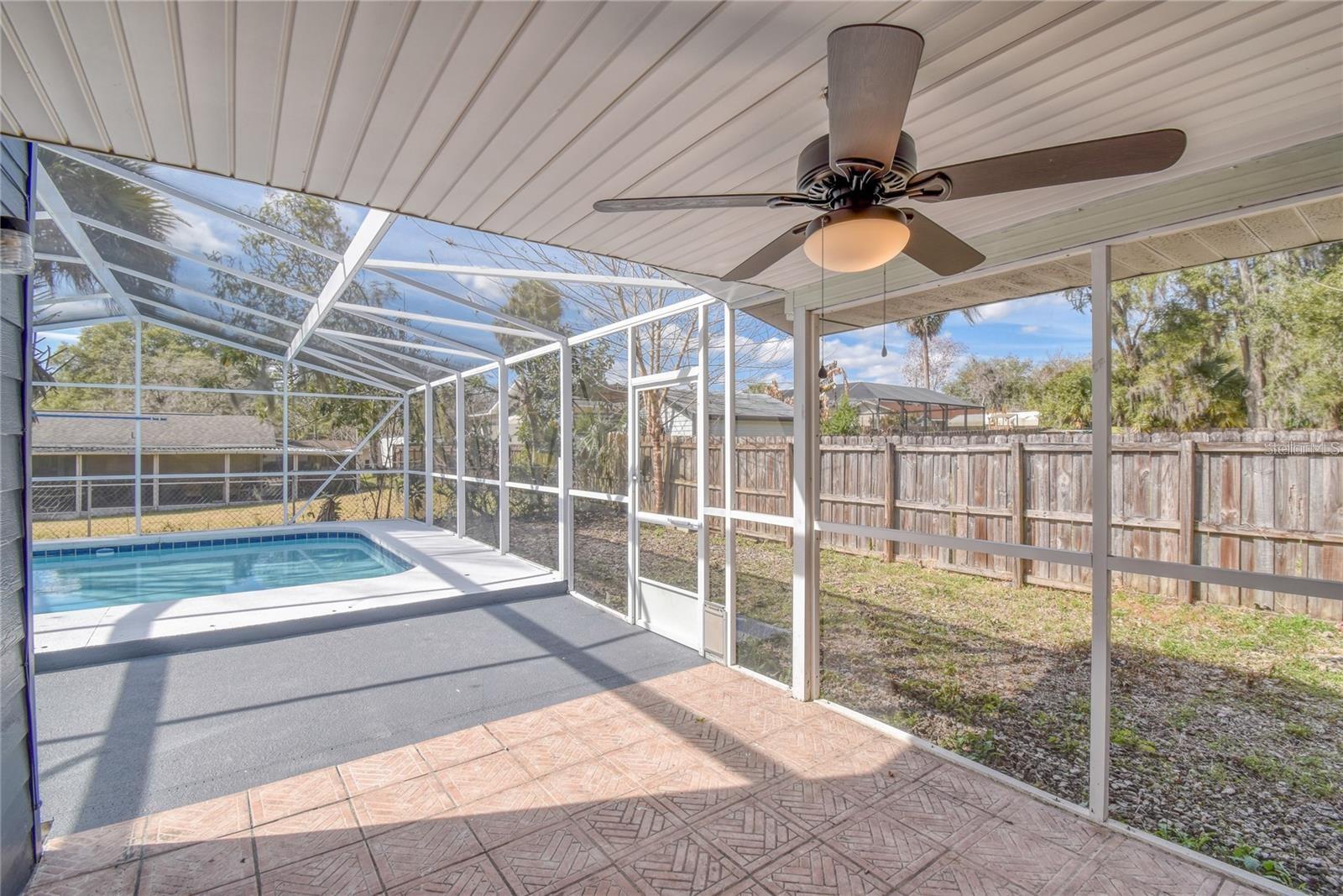 Image 39 of 48 For 1828 Lake Weir Avenue