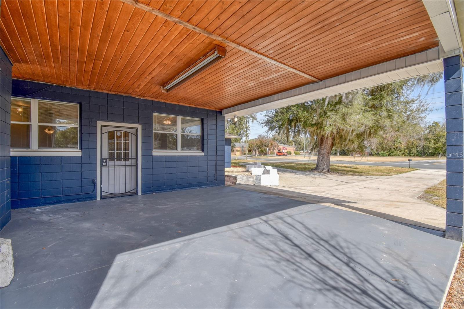 Image 47 of 48 For 1828 Lake Weir Avenue