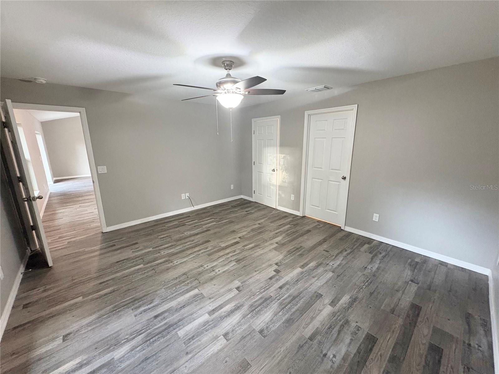 Image 13 of 26 For 5384 60th Terrace