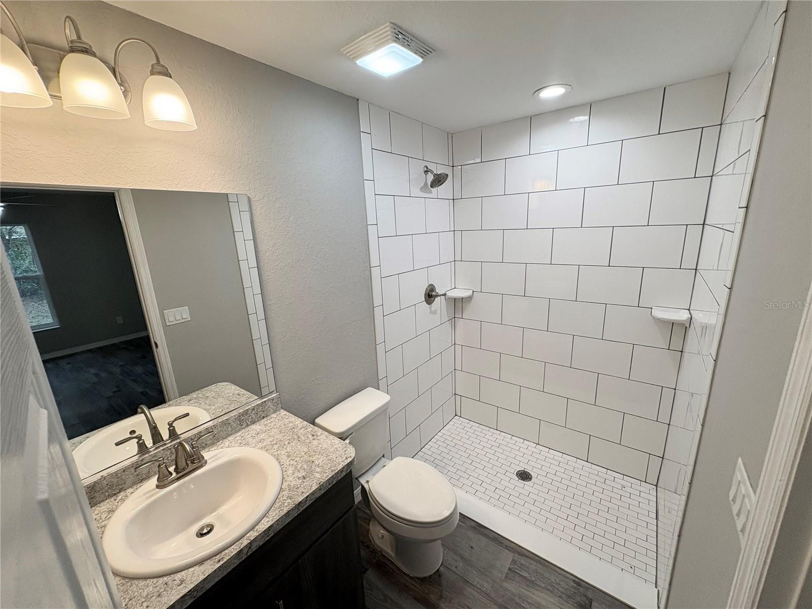 Image 15 of 26 For 5384 60th Terrace