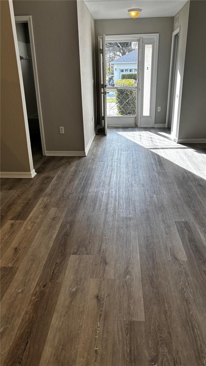 Image 3 of 11 For 10912 69th Circle