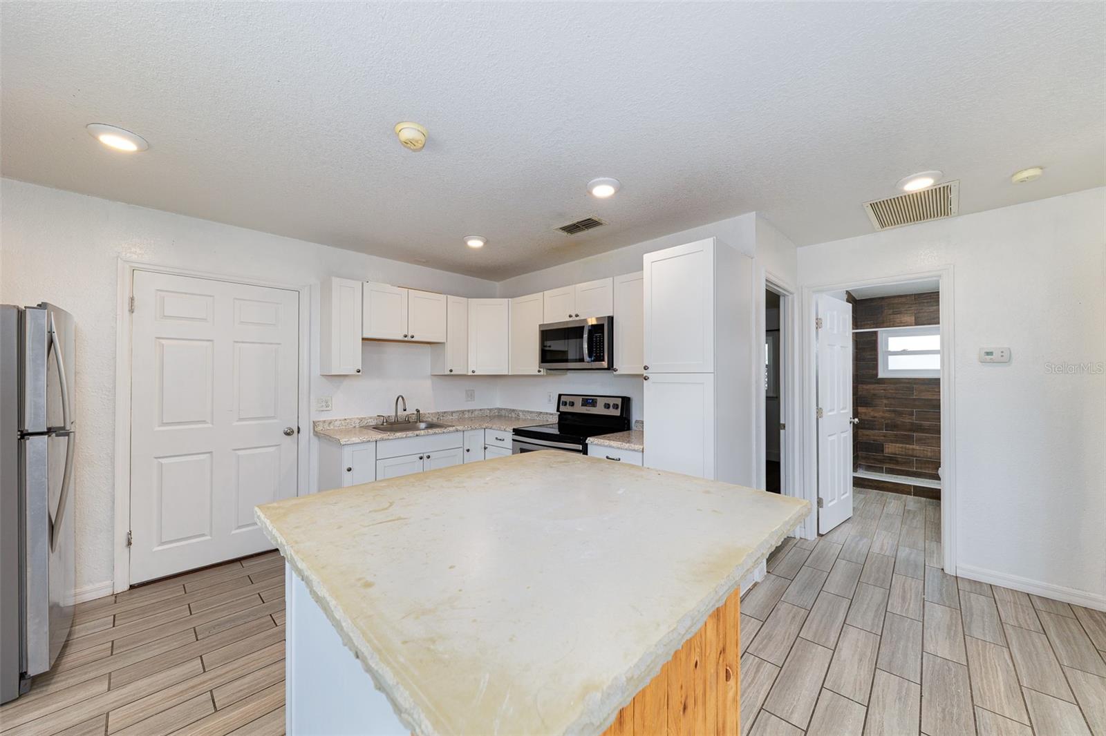 Image 12 of 22 For 9782 157th Lane