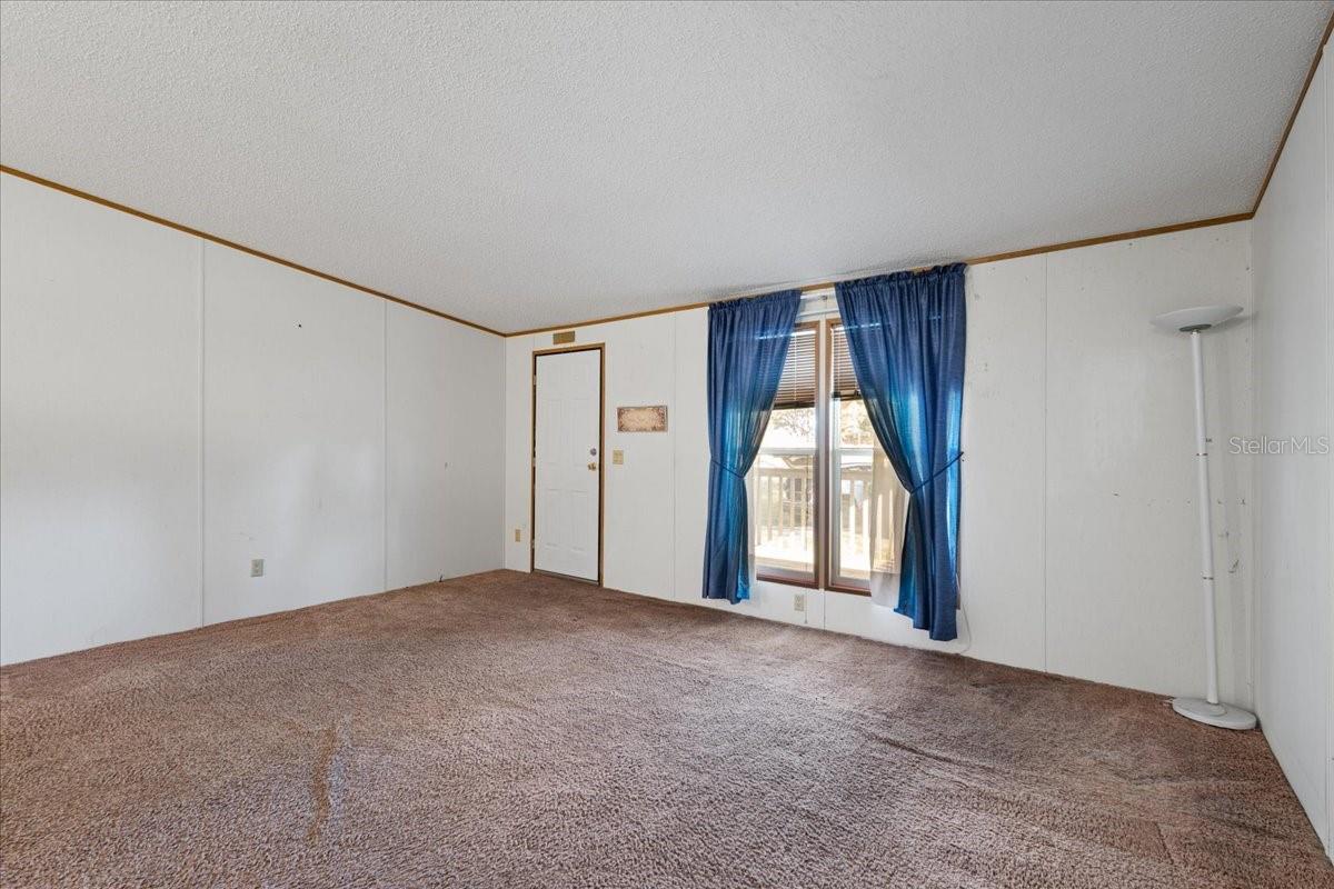 Image 9 of 40 For 14430 Levy Street