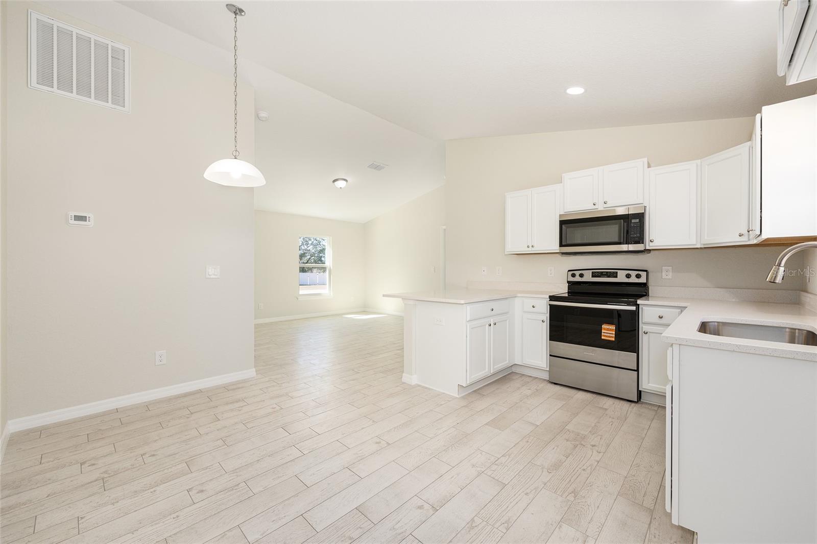 Image 15 of 48 For 35 Pine Radial