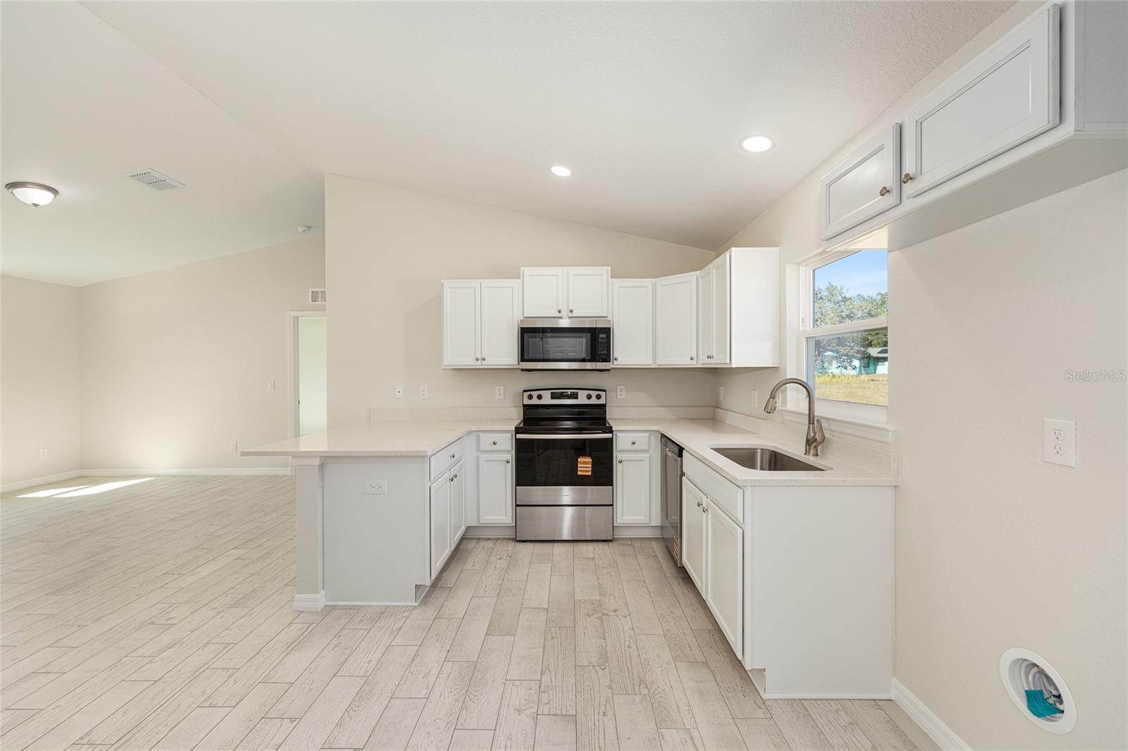 Image 16 of 48 For 35 Pine Radial