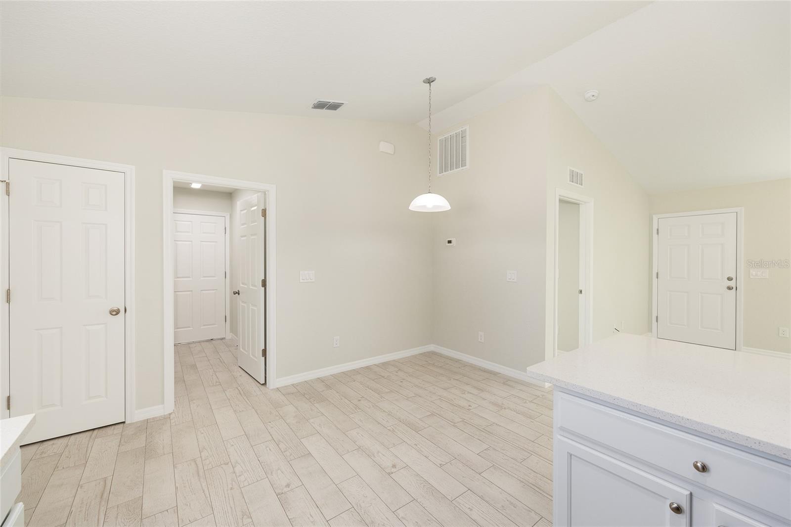 Image 19 of 48 For 35 Pine Radial