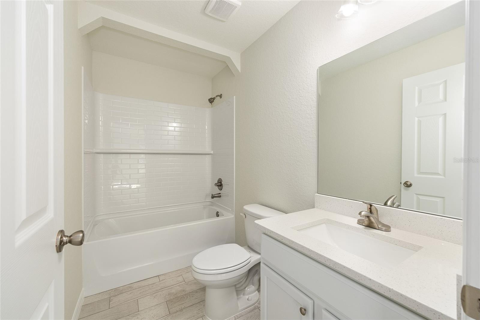 Image 26 of 48 For 35 Pine Radial