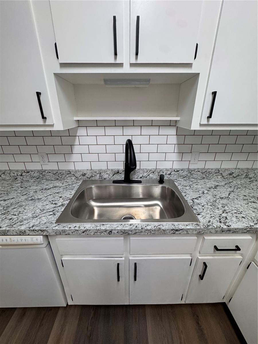 Image 20 of 69 For 4545 62nd Street