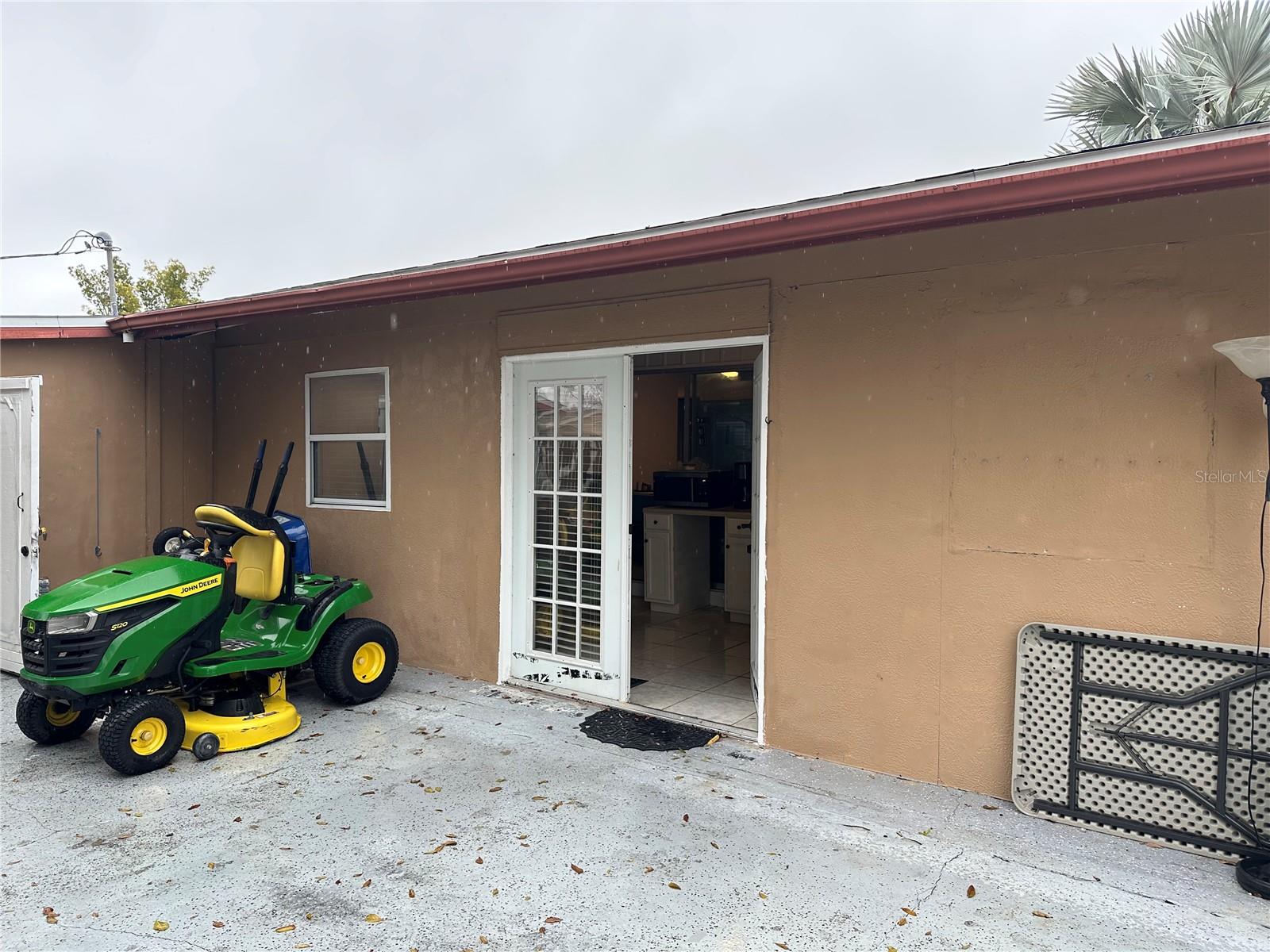 Image 3 of 18 For 4513 Grobe Street