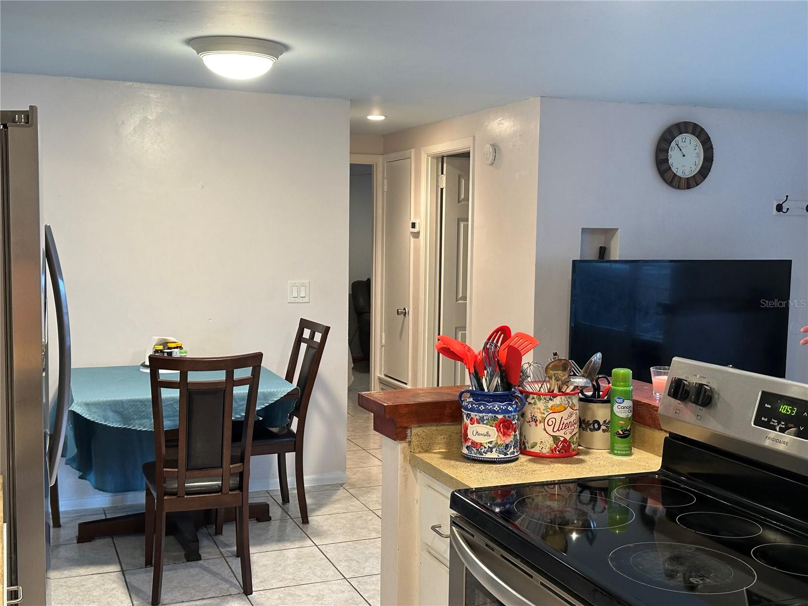 Image 6 of 18 For 4513 Grobe Street