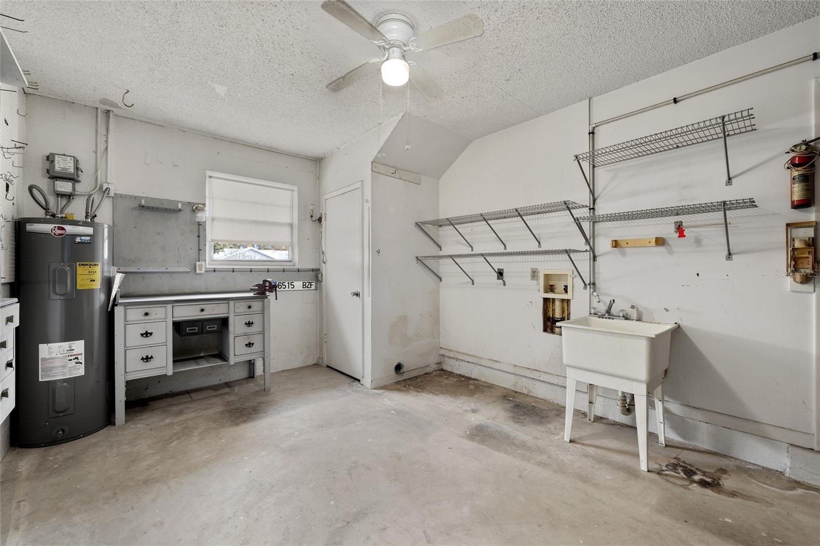 Listing photo id 22 for 8709 96th Street B