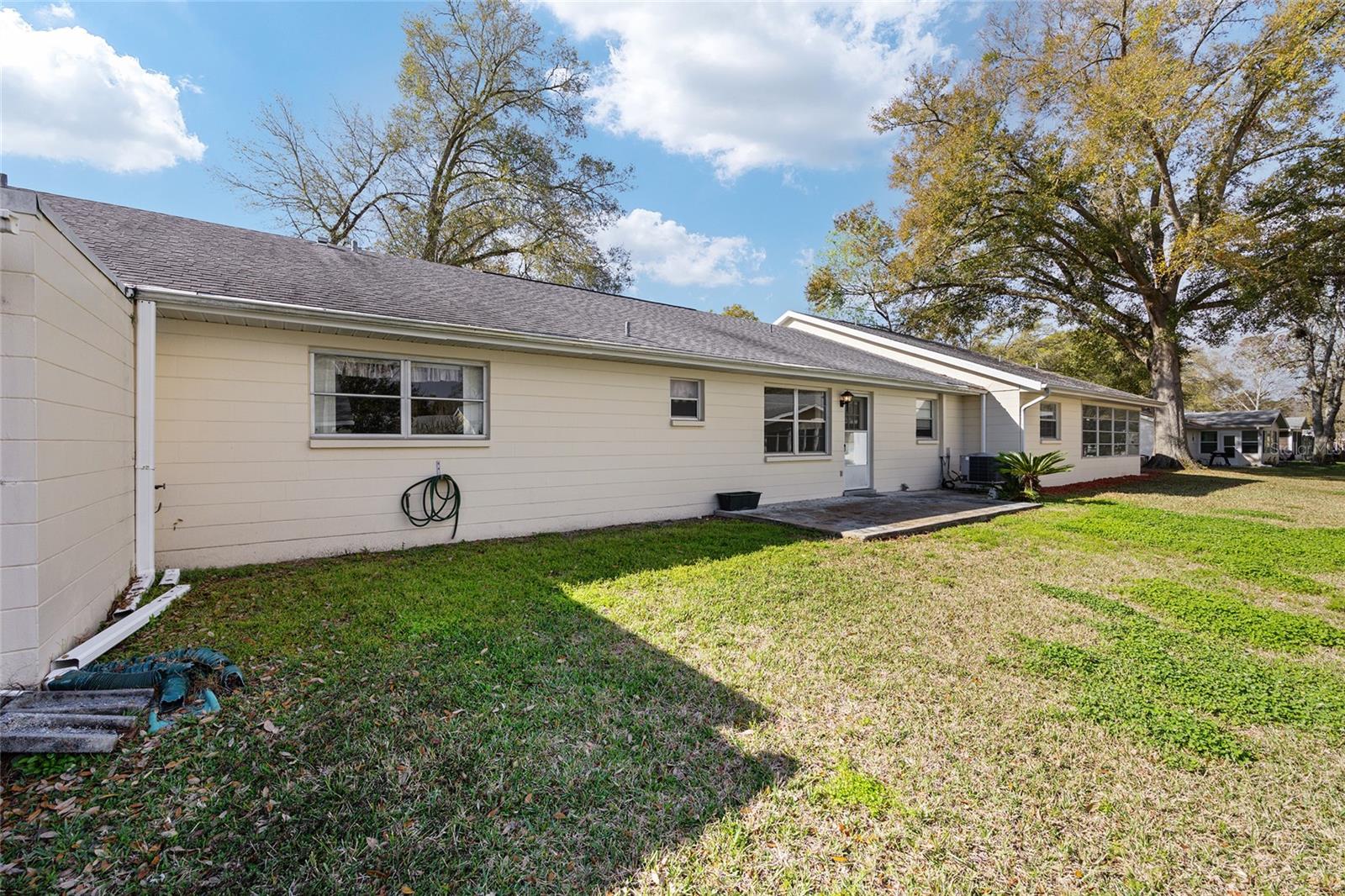 Listing photo id 24 for 8709 96th Street B