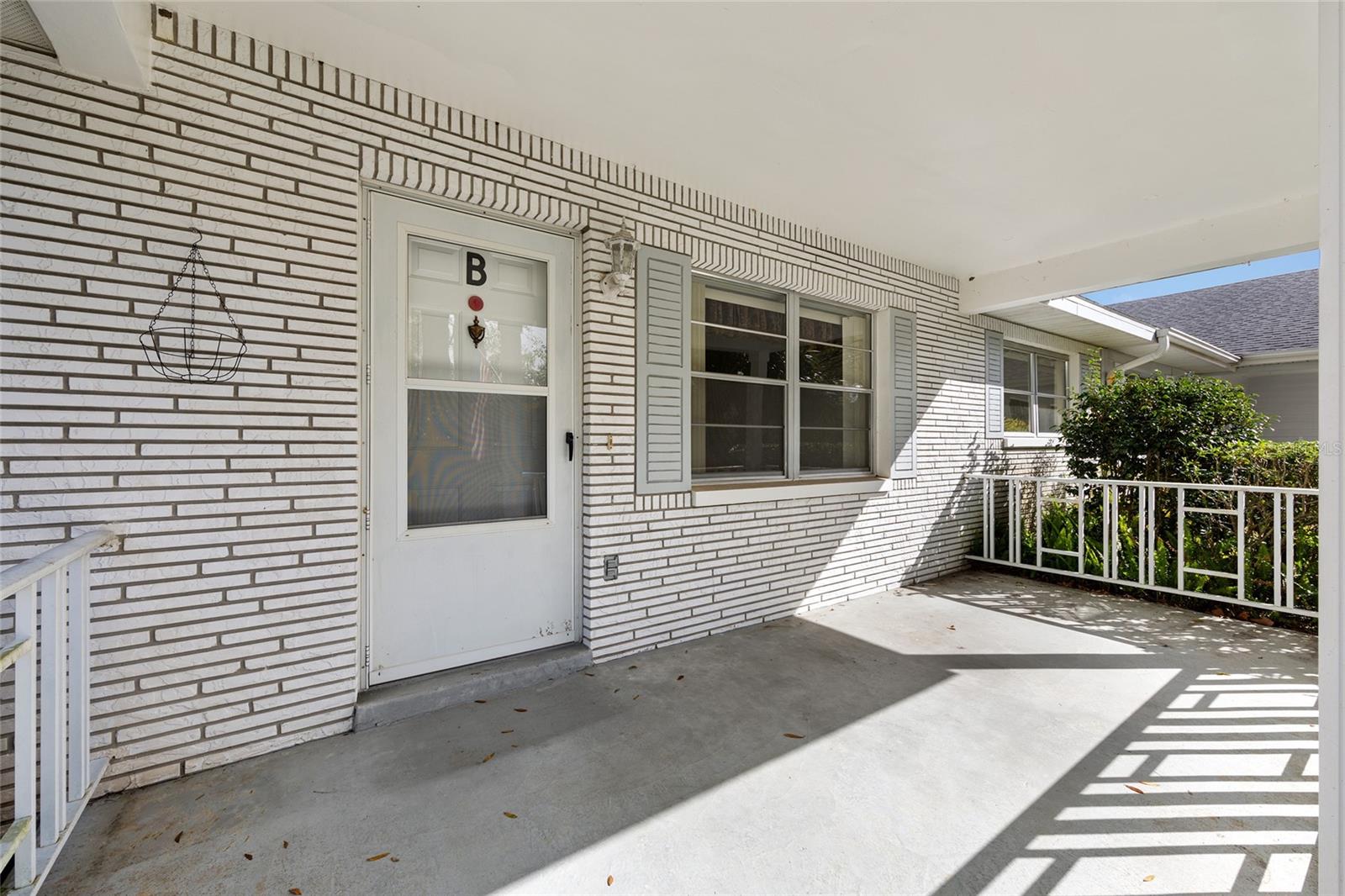 Listing photo id 2 for 8709 96th Street B