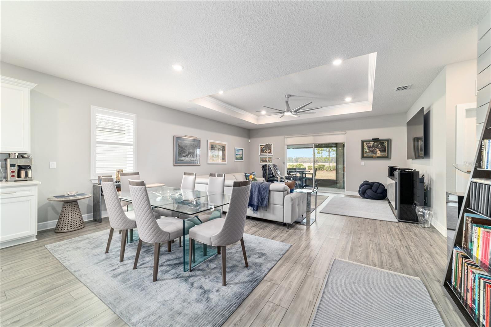 Image 10 of 62 For 9435 52nd Loop