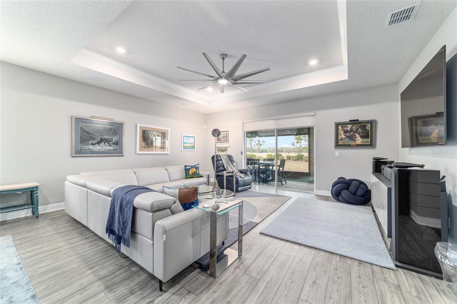 Image 11 of 62 For 9435 52nd Loop