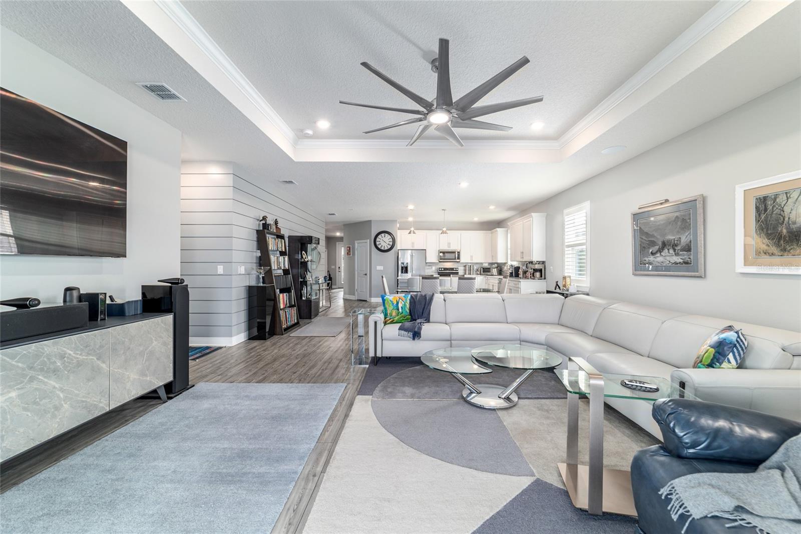 Image 14 of 62 For 9435 52nd Loop