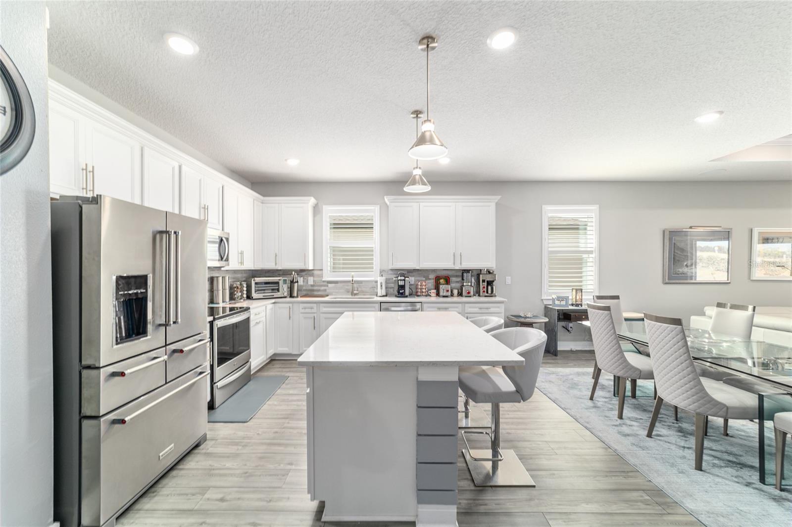 Image 19 of 62 For 9435 52nd Loop