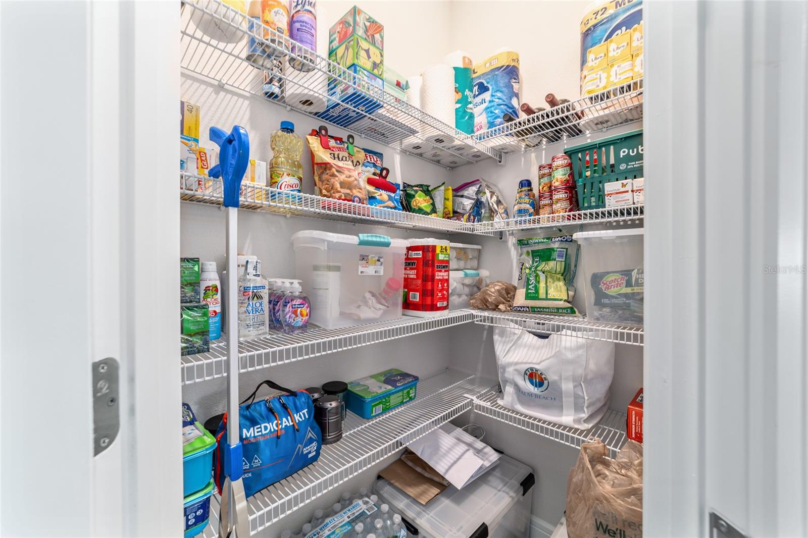 Image 21 of 62 For 9435 52nd Loop