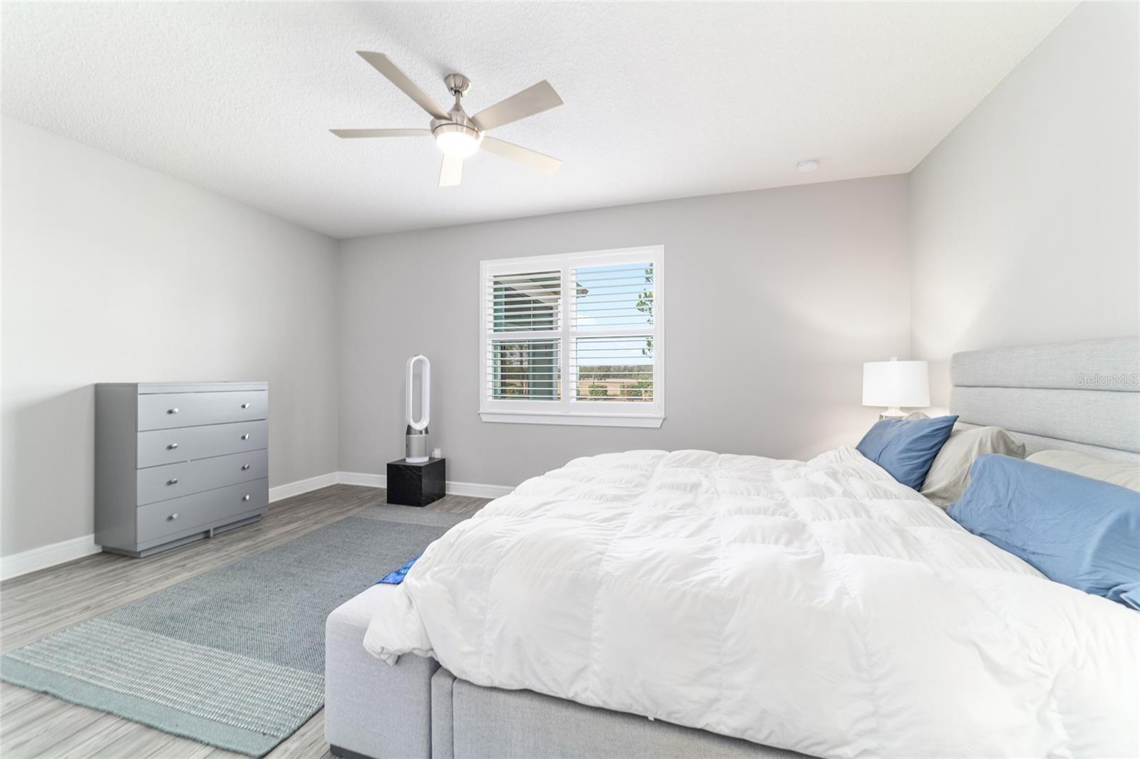 Image 25 of 62 For 9435 52nd Loop