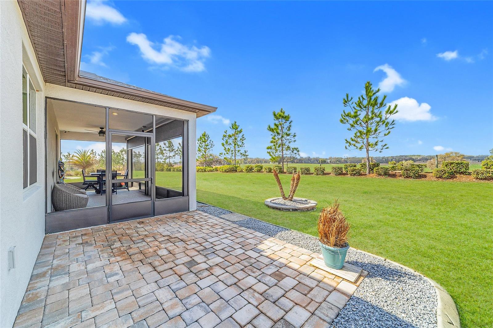 Image 3 of 62 For 9435 52nd Loop