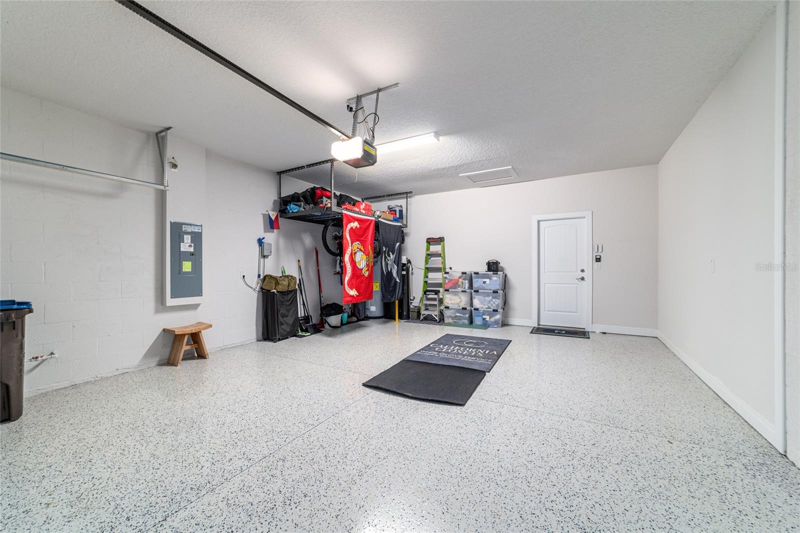 Image 38 of 62 For 9435 52nd Loop