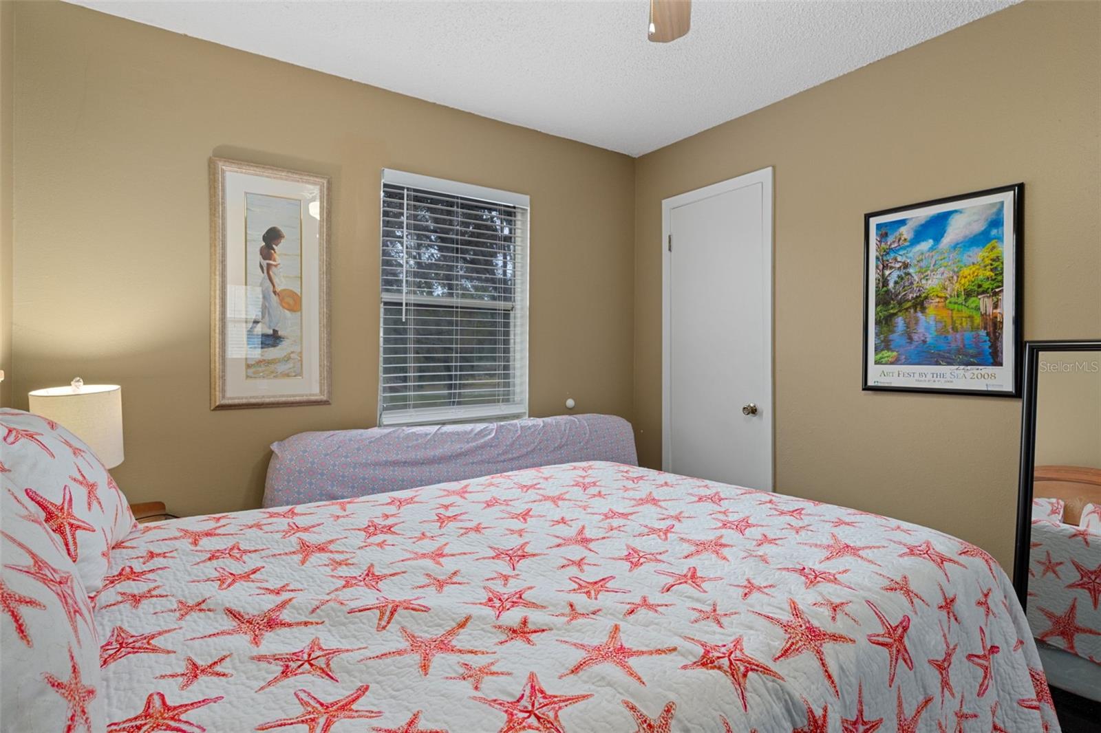 Image 14 of 51 For 5635 Park Hill Way