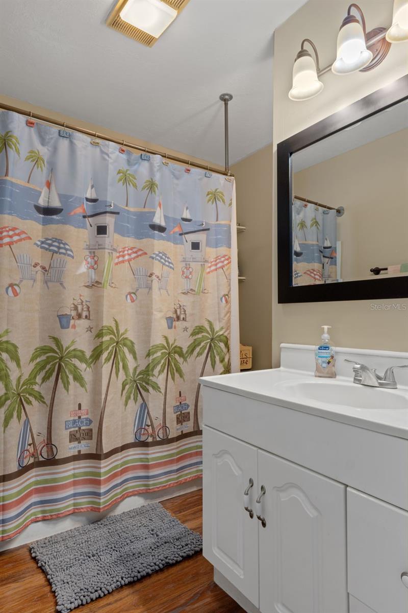 Image 18 of 51 For 5635 Park Hill Way