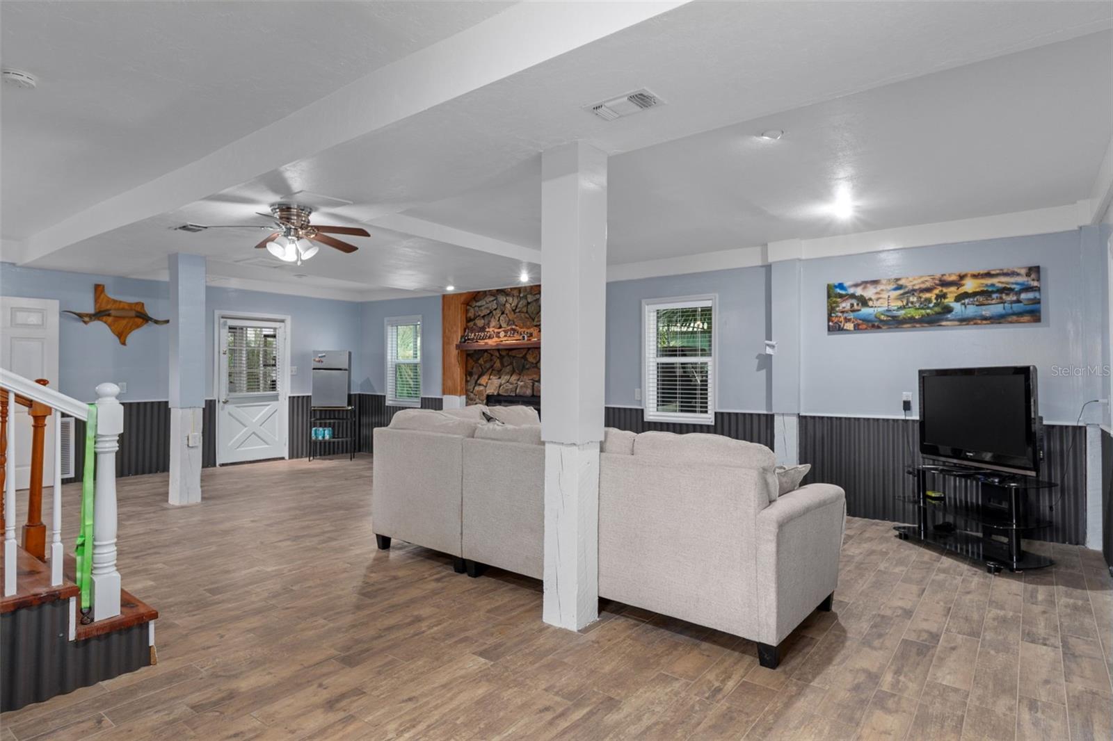 Image 23 of 51 For 5635 Park Hill Way